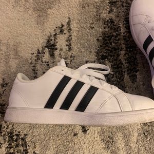 Adidas Black & White Sneaker